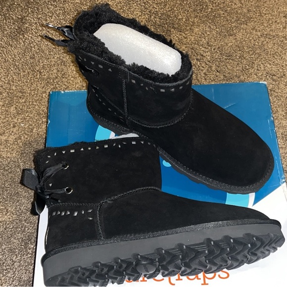 Bear Traps black booties, NWT SIZE 10 - Picture 1 of 3